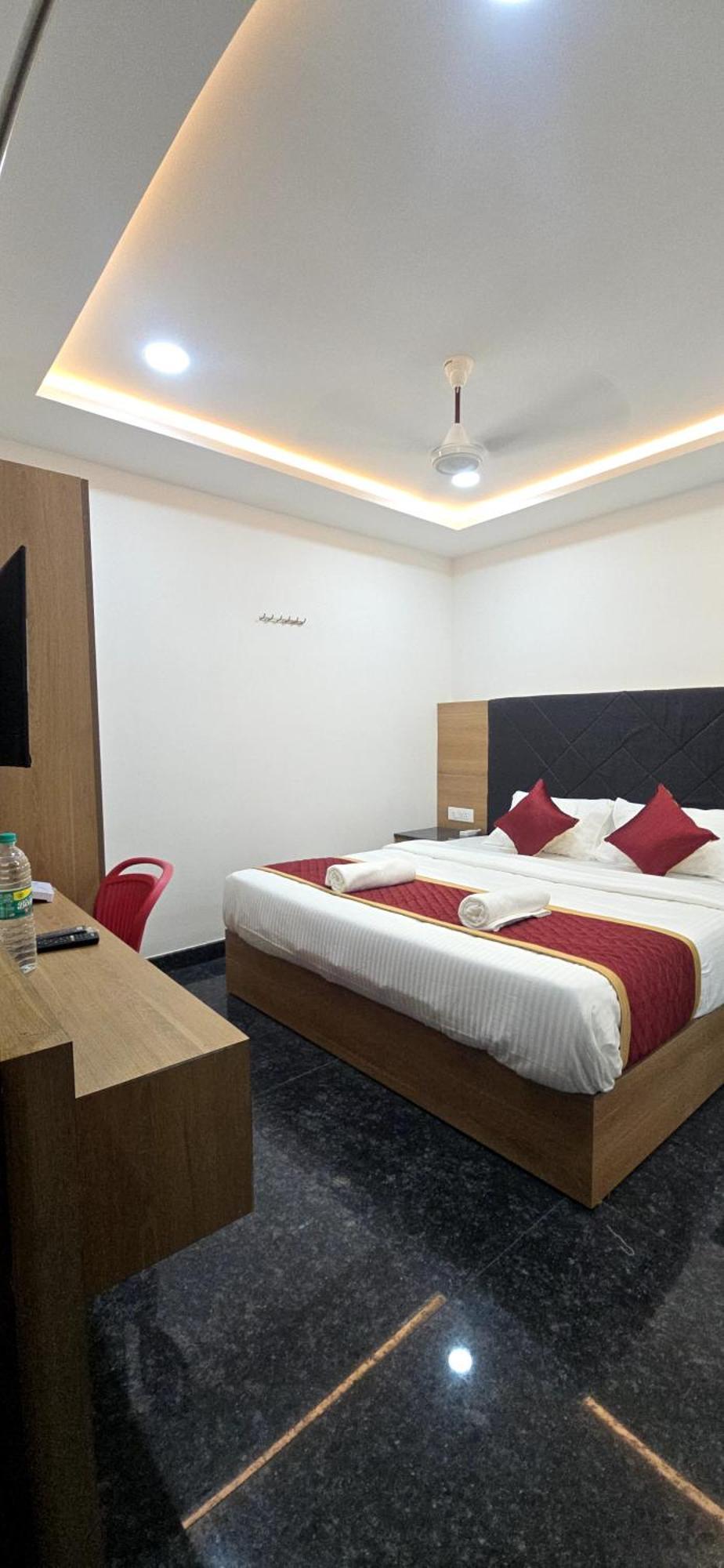 فندق Shreem Sesha Sai Residency Tiruvannāmalai المظهر الخارجي الصورة