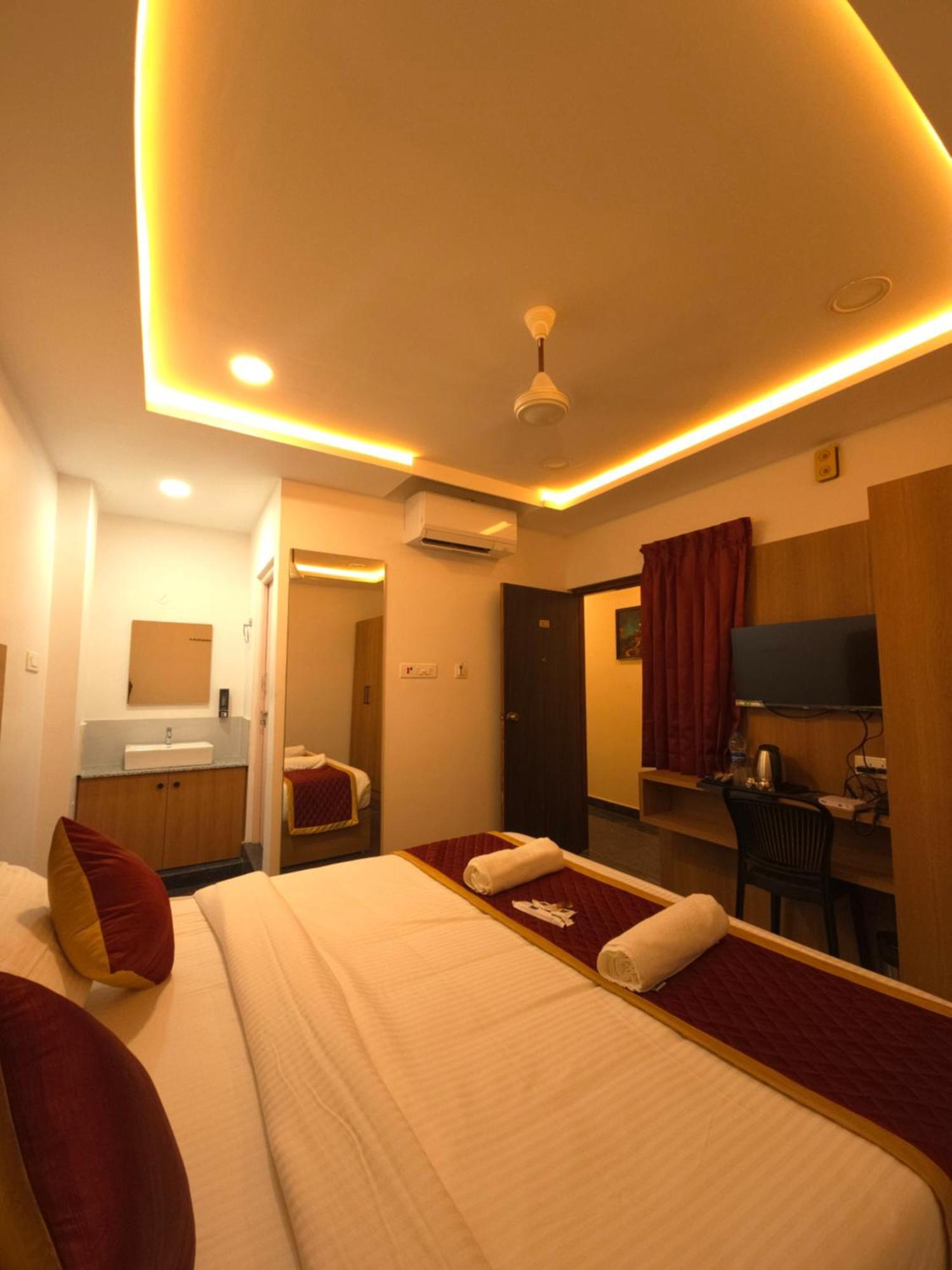 فندق Shreem Sesha Sai Residency Tiruvannāmalai المظهر الخارجي الصورة