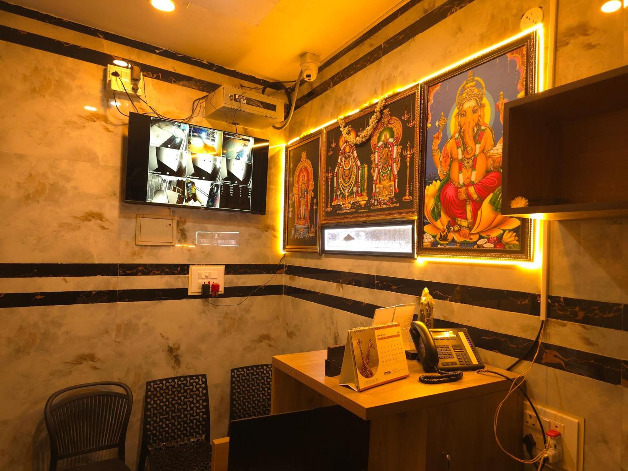 فندق Shreem Sesha Sai Residency Tiruvannāmalai المظهر الخارجي الصورة